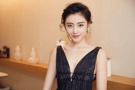 女主爆料进娱乐圈却红了 第1张 女主爆料进娱乐圈却红了 第1张